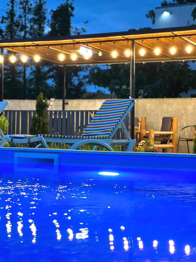 Apollo Plus Cottages 우레키 외부 사진